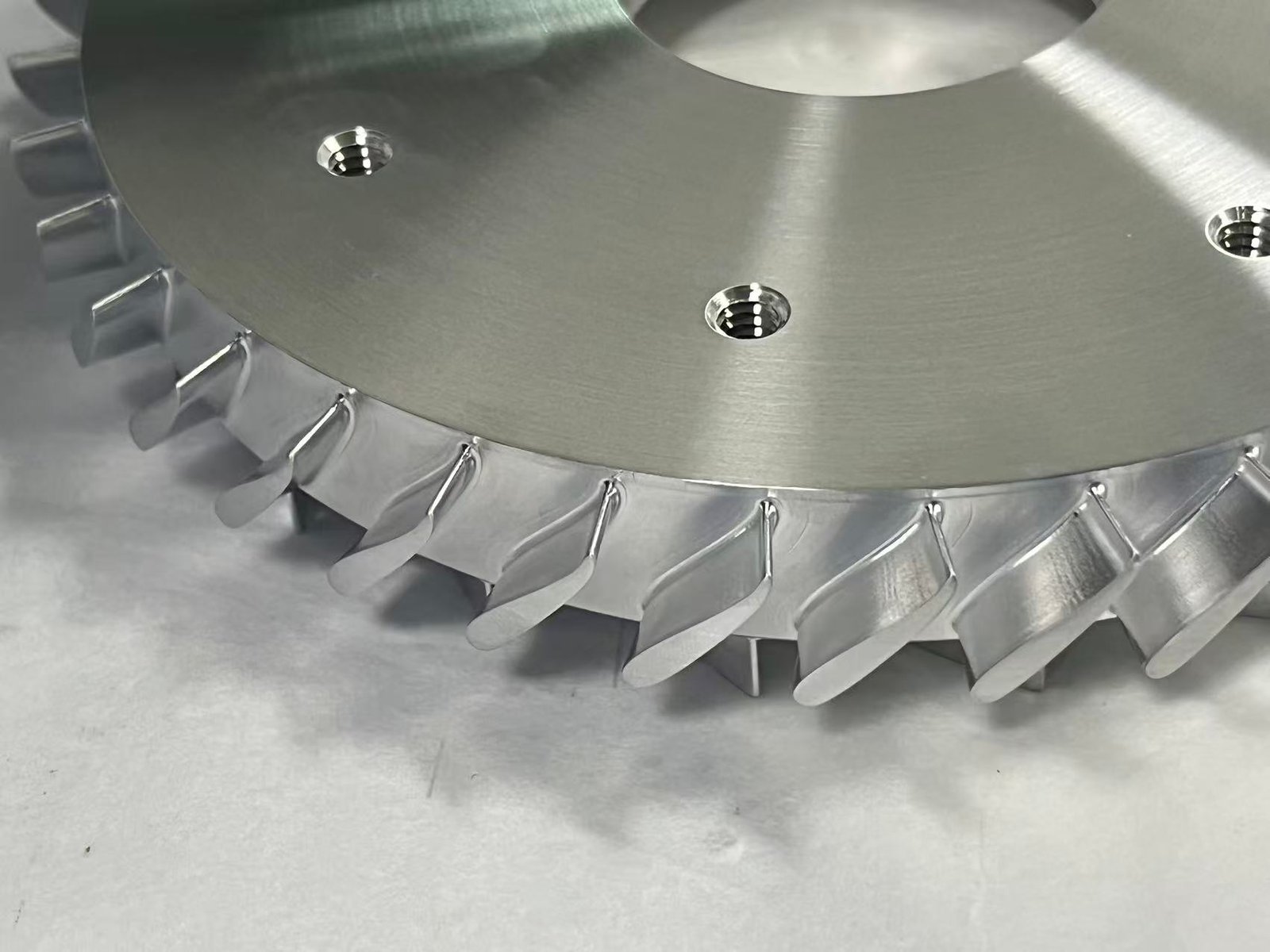 High-quality aluminum CNC prototypes machined and finished in just 3 days.