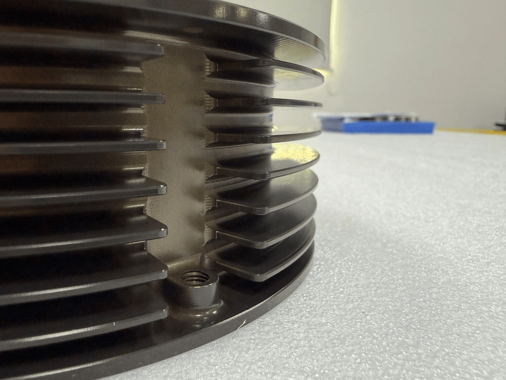 Technical illustration of CNC machining thin-wall aluminum for manufacturing planning