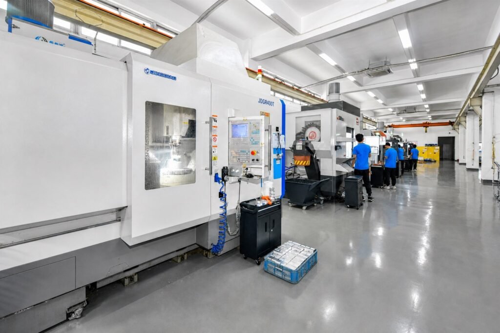 CNC machining centers operating in the SAMSHION production workshop